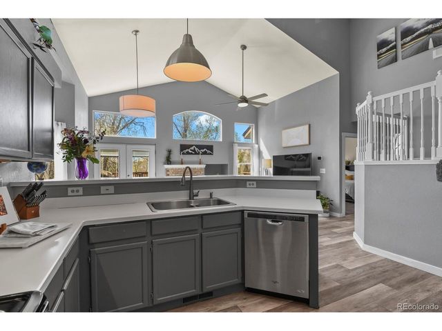 4234 W 61st Pl, Arvada, CO 80003