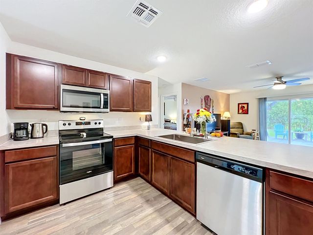3250 Halden Avenue SE, Palm Bay, FL 32909