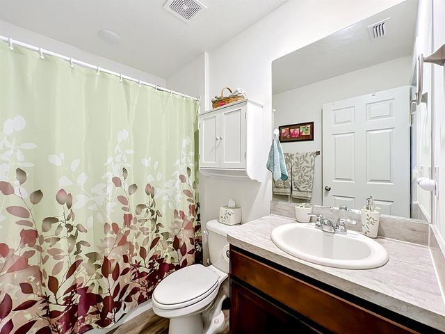 3250 Halden Avenue SE, Palm Bay, FL 32909