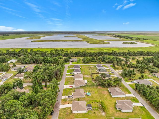 3250 Halden Avenue SE, Palm Bay, FL 32909