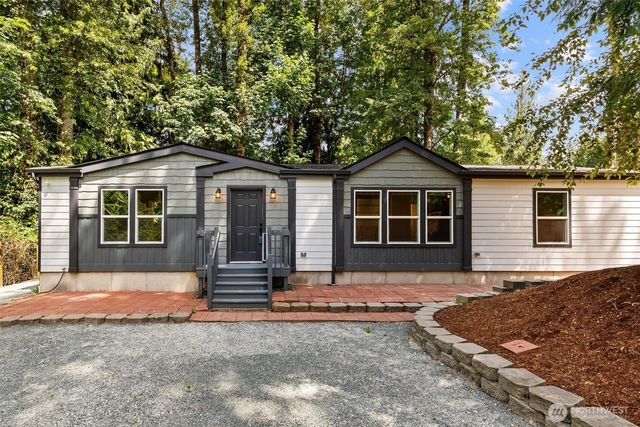 41675 S Shore Dr, Concrete, WA 98237
