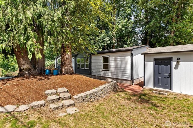 41675 S Shore Dr, Concrete, WA 98237