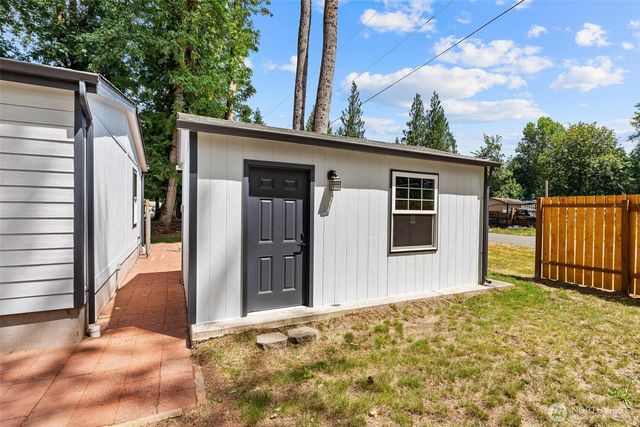 41675 S Shore Dr, Concrete, WA 98237