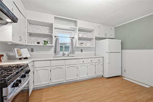 1436 S 39th Street, Kansas City, KS 66106