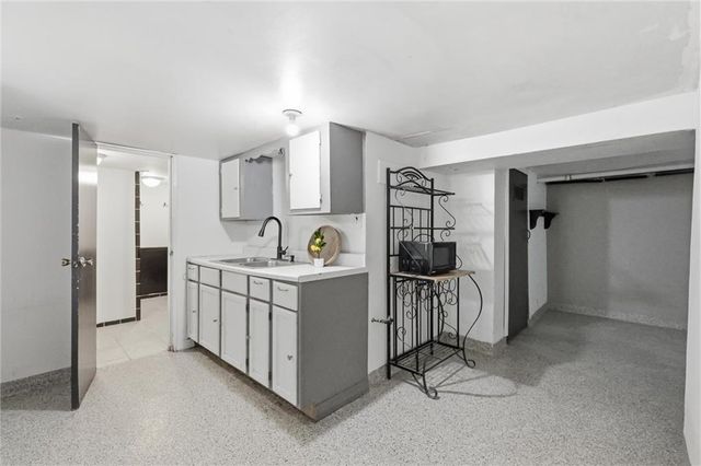 1436 S 39th Street, Kansas City, KS 66106