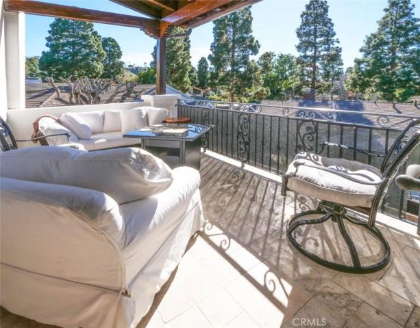 1724 Via Estudillo, Palos Verdes Estates, CA 90274