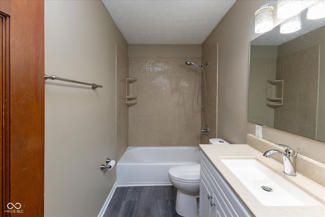 8203 Laura Lynne Lane, Indianapolis, IN 46217