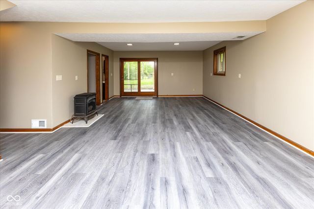 8203 Laura Lynne Lane, Indianapolis, IN 46217