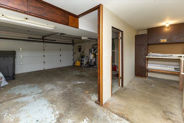 8203 Laura Lynne Lane, Indianapolis, IN 46217