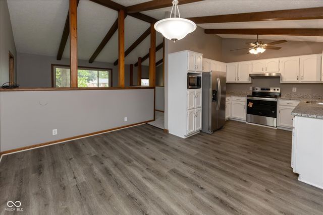 8203 Laura Lynne Lane, Indianapolis, IN 46217