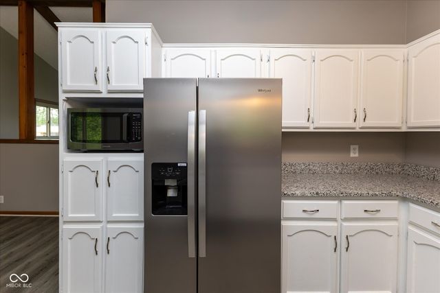 8203 Laura Lynne Lane, Indianapolis, IN 46217