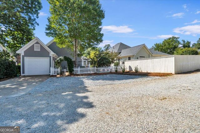 579 Village Road, Madison, GA 30650