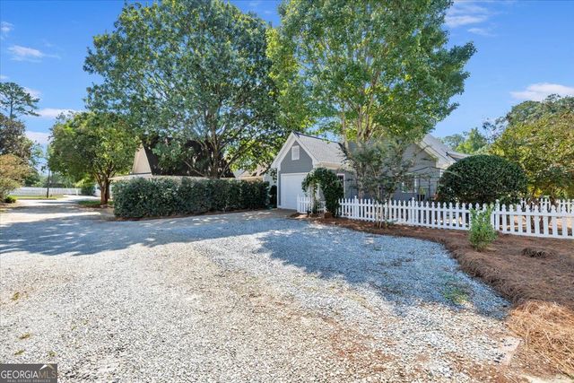 579 Village Road, Madison, GA 30650