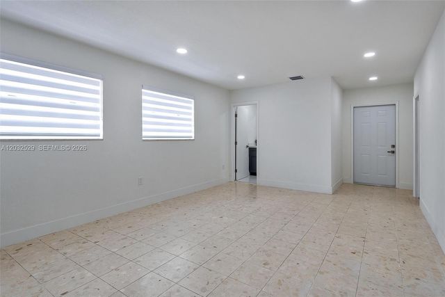 424 W 13th Street, Hialeah, FL 33010