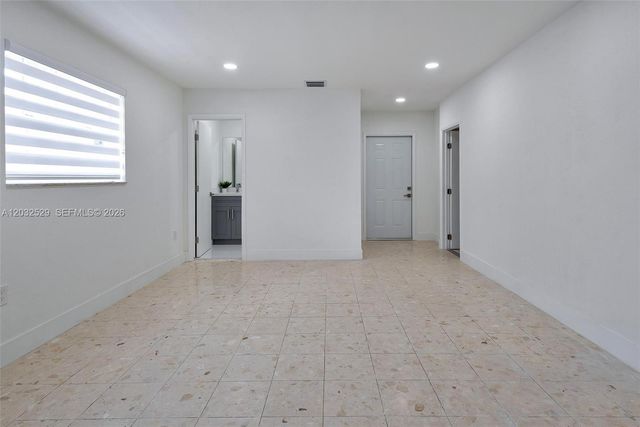 424 W 13th Street, Hialeah, FL 33010