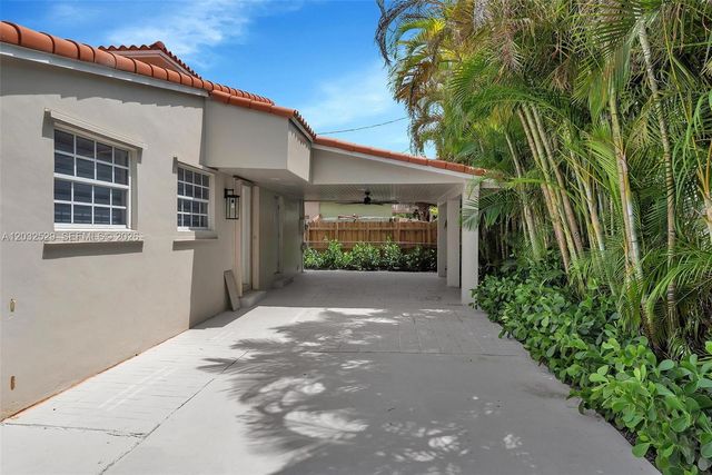 424 W 13th Street, Hialeah, FL 33010