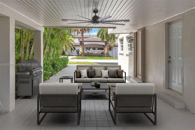 424 W 13th Street, Hialeah, FL 33010