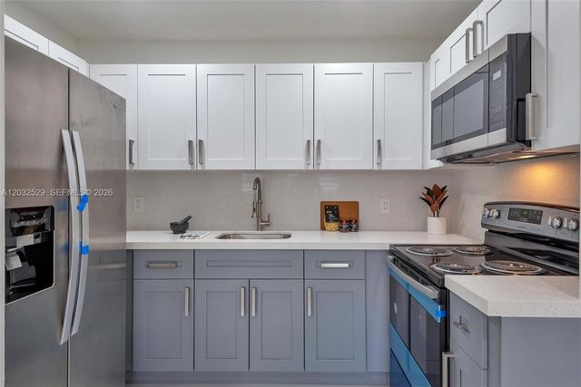 424 W 13th Street, Hialeah, FL 33010