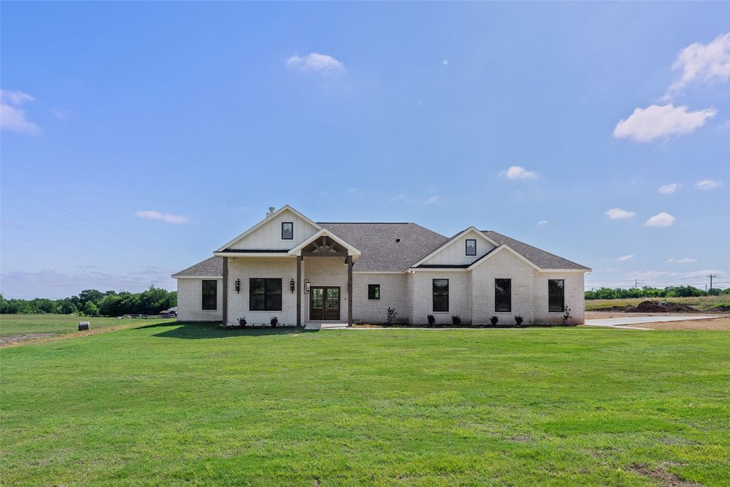 4406 Colony Road, Granbury, TX 76048