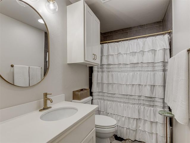 13204 Knight Island Drive, Oklahoma City, OK 73142