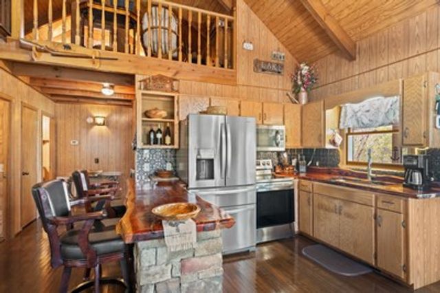 1227 Village Road, Murphy, NC 28906
