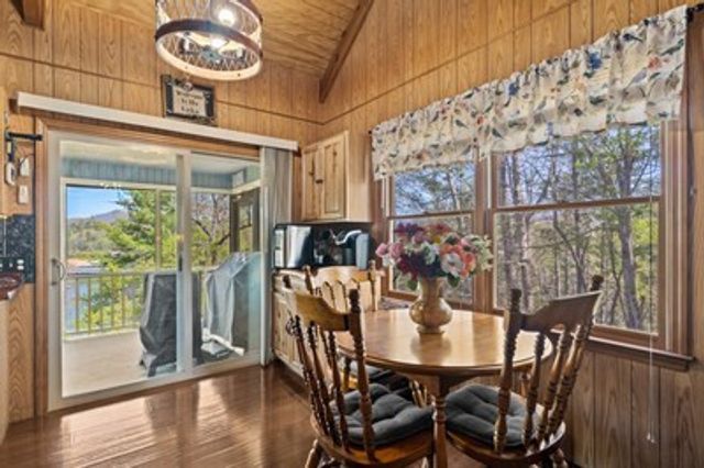 1227 Village Road, Murphy, NC 28906