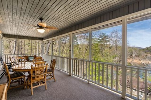 1227 Village Road, Murphy, NC 28906