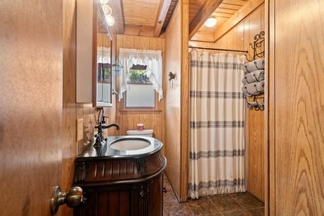 1227 Village Road, Murphy, NC 28906