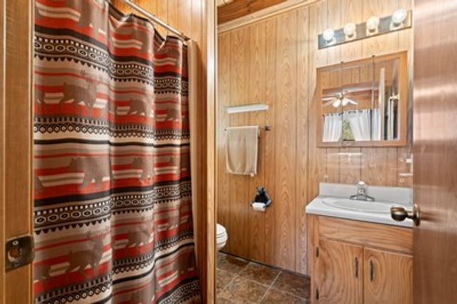 1227 Village Road, Murphy, NC 28906