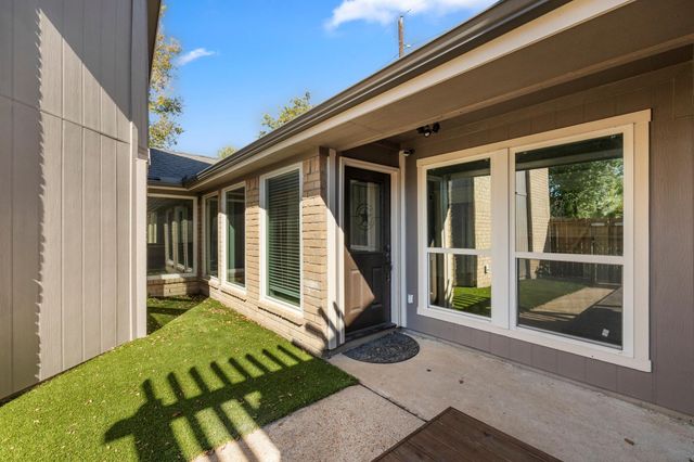 8522 Scenic Green Drive, Houston, TX 77088