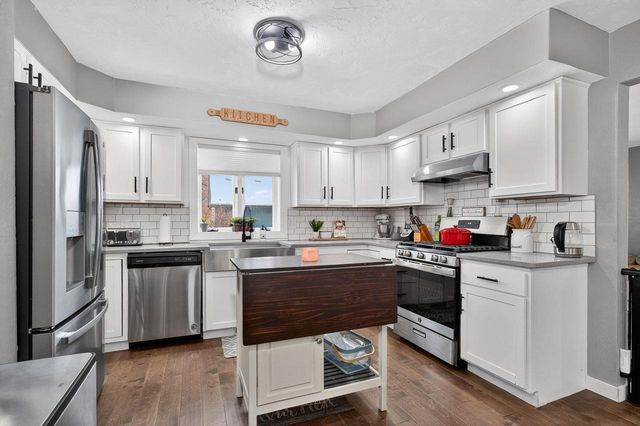 2 STAMES DRIVE, Appleton, WI 54914