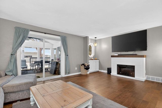 2 STAMES DRIVE, Appleton, WI 54914