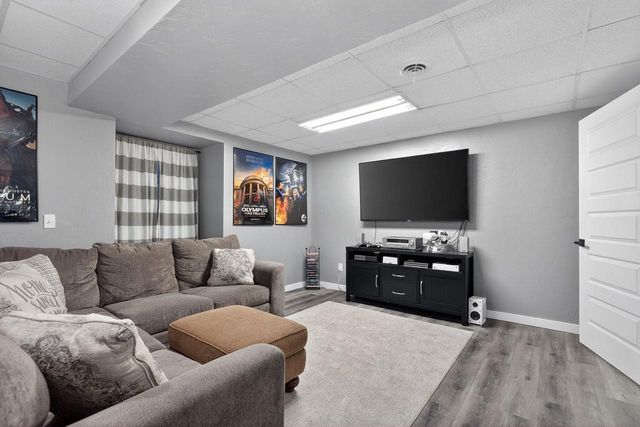 2 STAMES DRIVE, Appleton, WI 54914