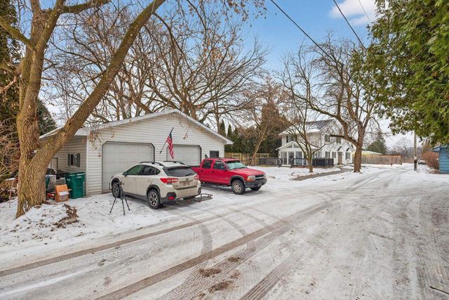 2 STAMES DRIVE, Appleton, WI 54914