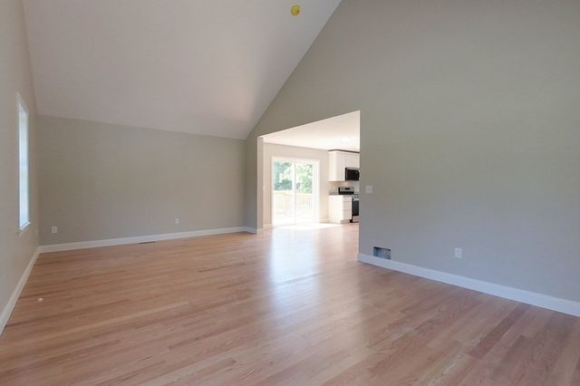 187 Allen Rd, Ashby, MA 01431