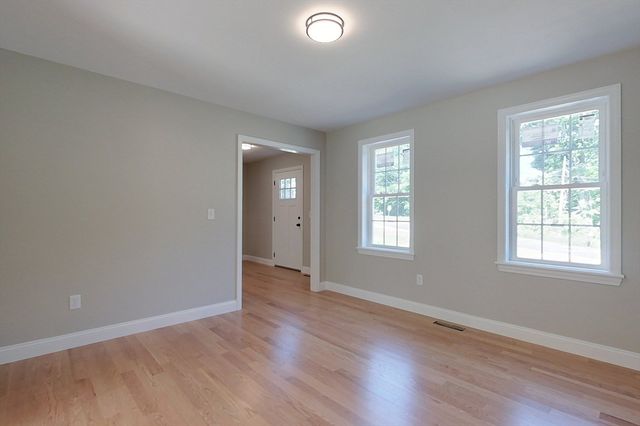 187 Allen Rd, Ashby, MA 01431