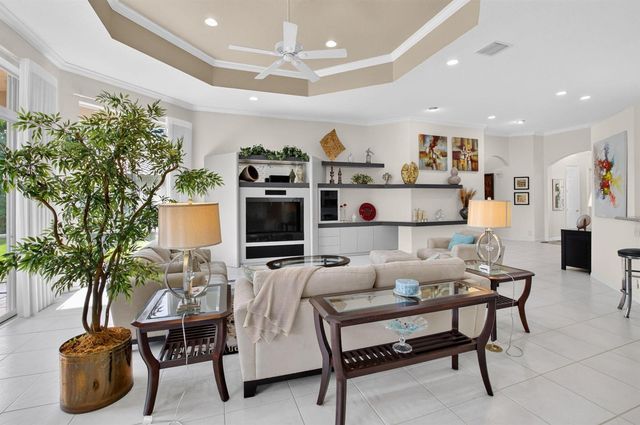 5281 Brooklawn Terrace, Boynton Beach, FL 33437