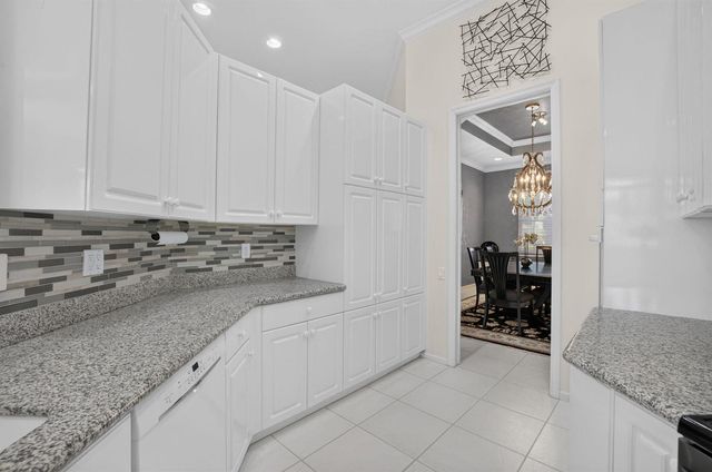 5281 Brooklawn Terrace, Boynton Beach, FL 33437