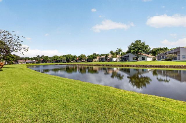 5281 Brooklawn Terrace, Boynton Beach, FL 33437