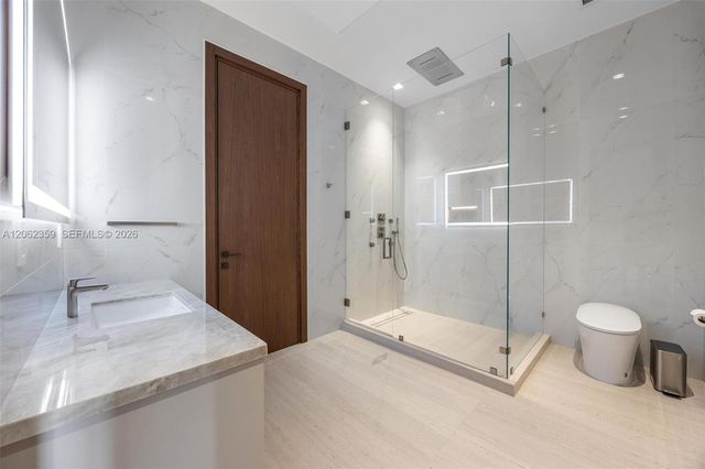 905 Belle Meade Island Drive, Miami, FL 33138