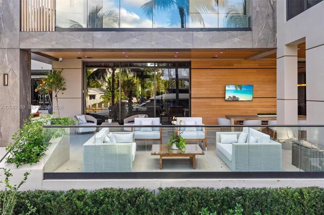 905 Belle Meade Island Drive, Miami, FL 33138