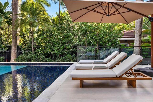 905 Belle Meade Island Drive, Miami, FL 33138