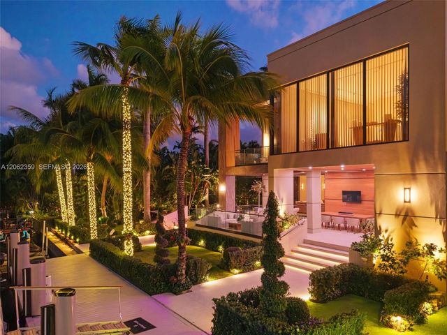 905 Belle Meade Island Drive, Miami, FL 33138