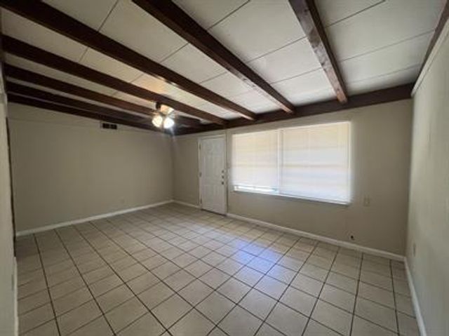 610 N Main ST A, Kyle, TX 78640