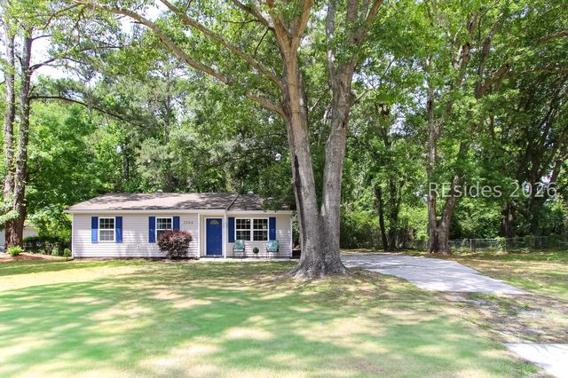 1504 Quarter Horse Rd, Beaufort, SC 29906