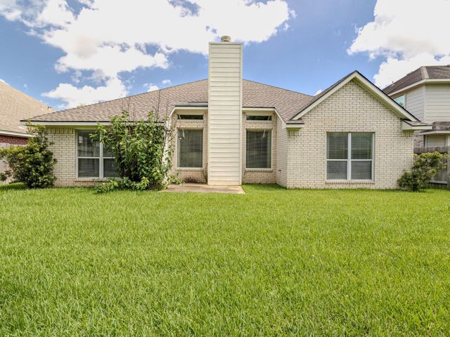 9014 Carriage Point Drive, Sugar Land, TX 77479
