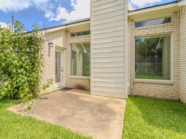 9014 Carriage Point Drive, Sugar Land, TX 77479