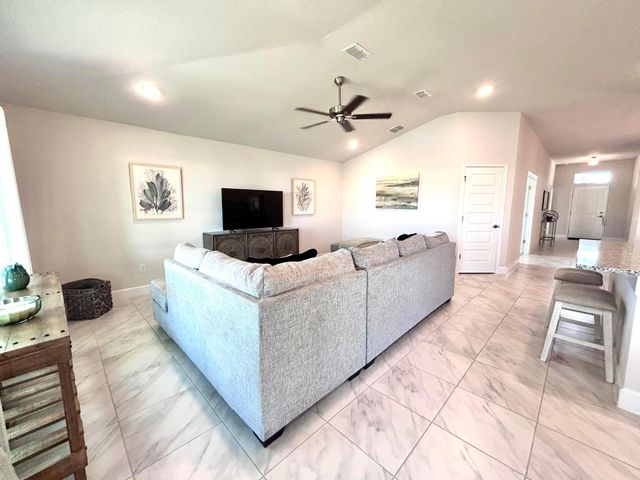 8826 Waterstone Boulevard, Fort Pierce, FL 34951