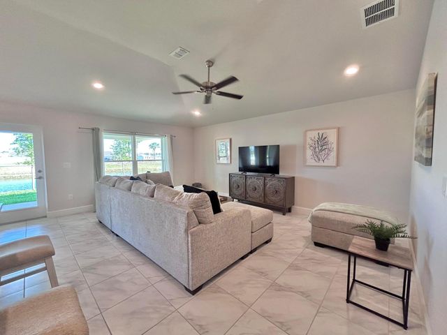 8826 Waterstone Boulevard, Fort Pierce, FL 34951