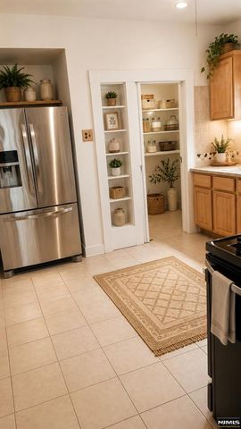 19 Bayview 2, Newark, NJ 07112